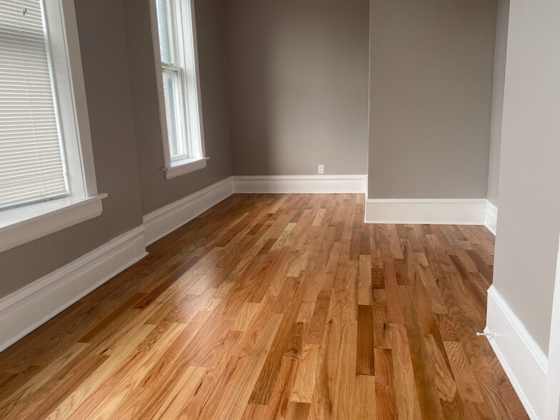 bedroom 2 - 4200 N Damen Ave