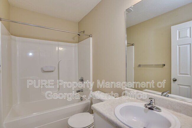 Building Photo - 247 High Meadows Cir