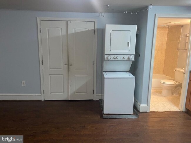 Primary Photo - 32 Q St NW