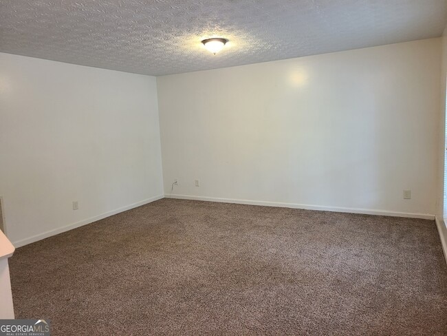 Building Photo - 1831 Grove Way