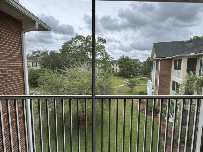 Building Photo - The Preserve Condos @ Oakleaf Plantation