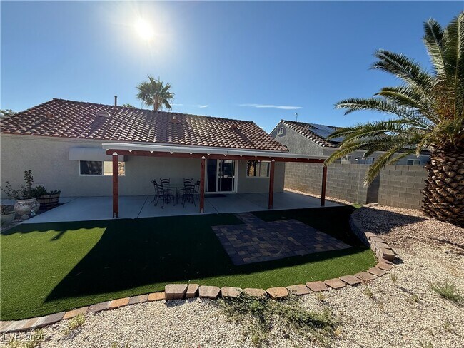 Building Photo - 517 Scenic Terra Dr