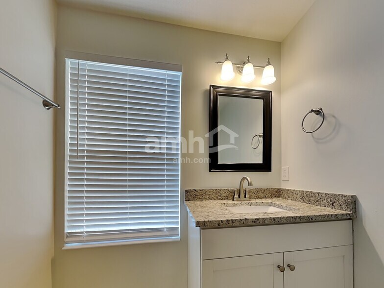 Building Photo - 5001 Open Meadow Dr