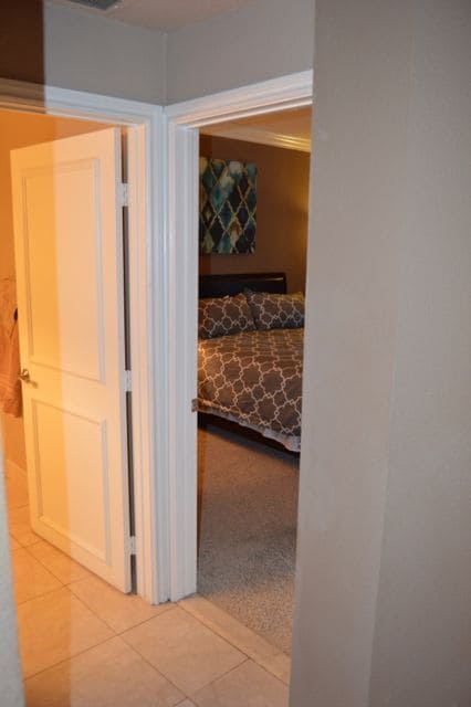 Building Photo - Meridian TOP FLOOR Luxury Condo with Strip...