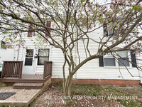 Building Photo - 1565 E 256th St