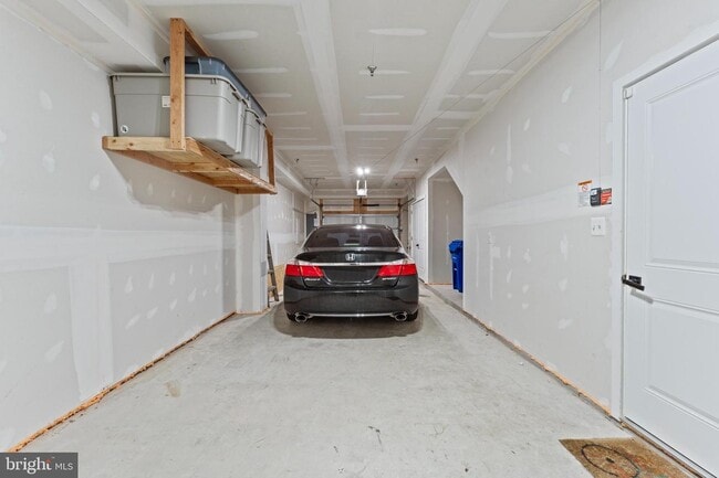 Building Photo - 224 S Newkirk St