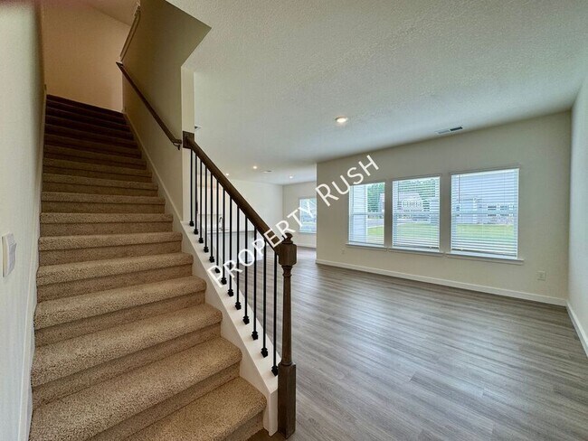 Building Photo - 7535 Bendire Lp