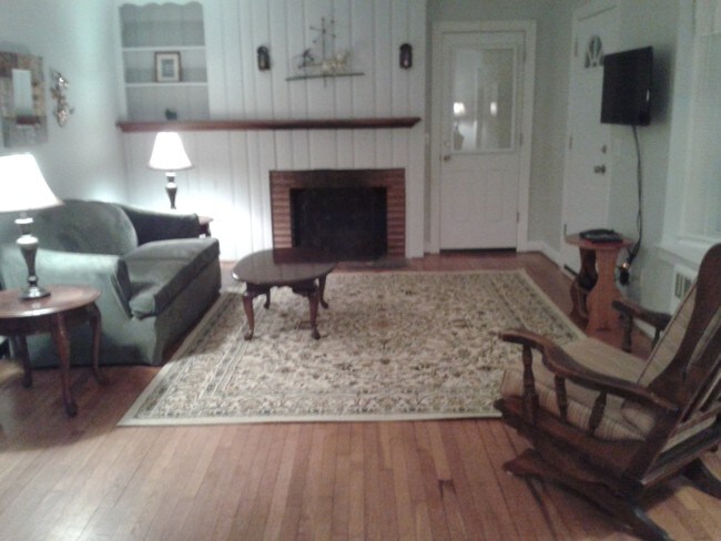 Building Photo - 39 Overshore Dr W