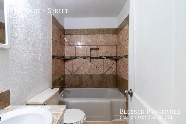 Building Photo - 1312 Massey St