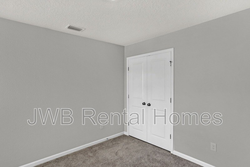 Building Photo - 14567 Macadamia Ln