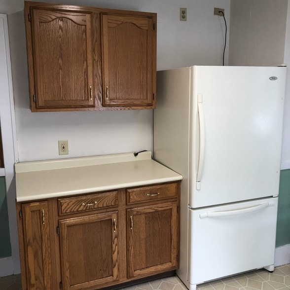 Building Photo - 144 Seeley St