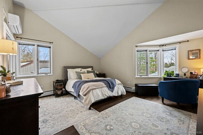 Building Photo - 9 Talcott Ridge Rd