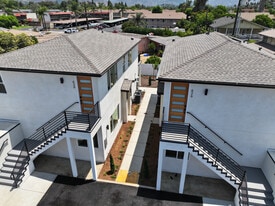 Building Photo - 630 N Juniper St