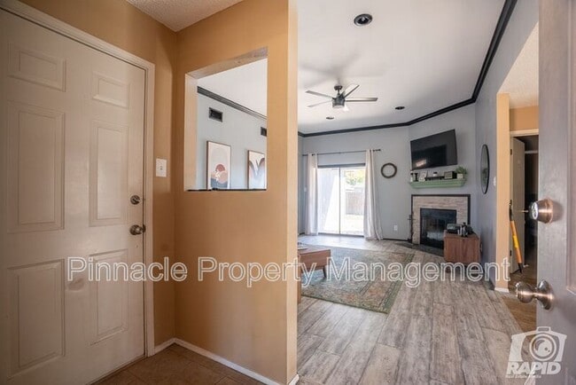 Building Photo - 1204 June