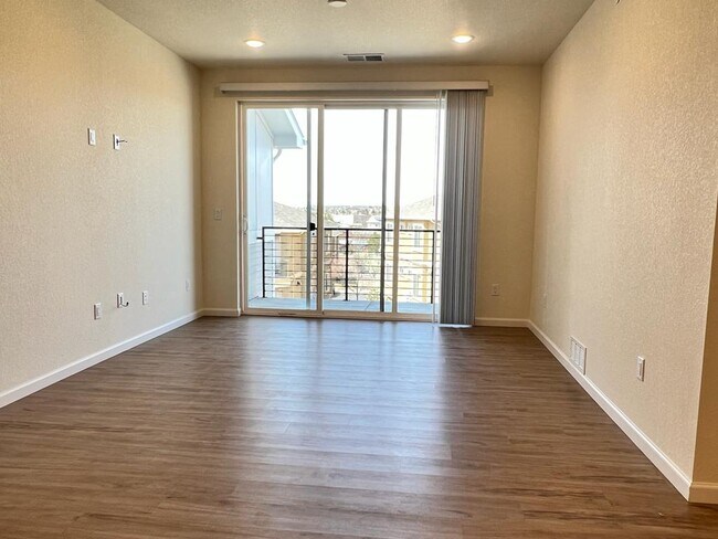 Building Photo - 3825 Presidio Point