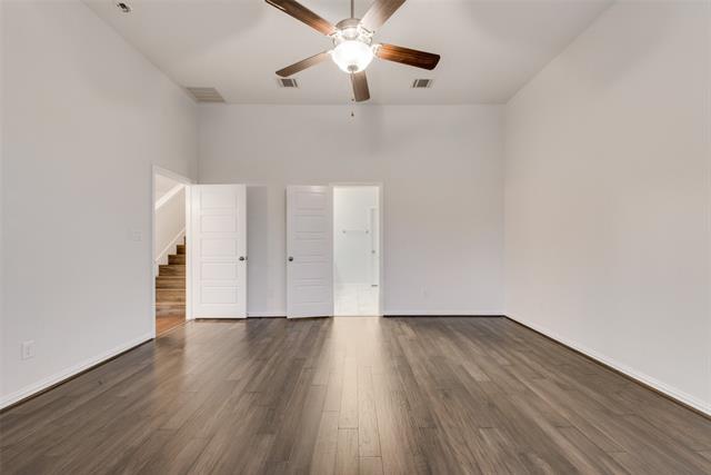 Building Photo - 2418 Hillview Dr