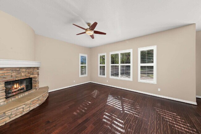 Building Photo - Available now! Thoughtfully designed home offering space, comfort and long-term livability