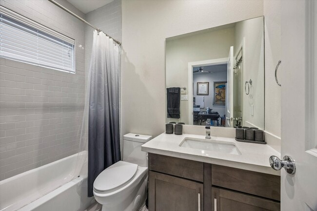 Building Photo - 803 Sienna Palm Ln