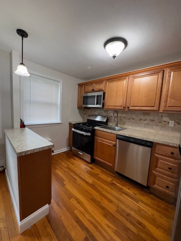 Building Photo - 146 Manor Dr