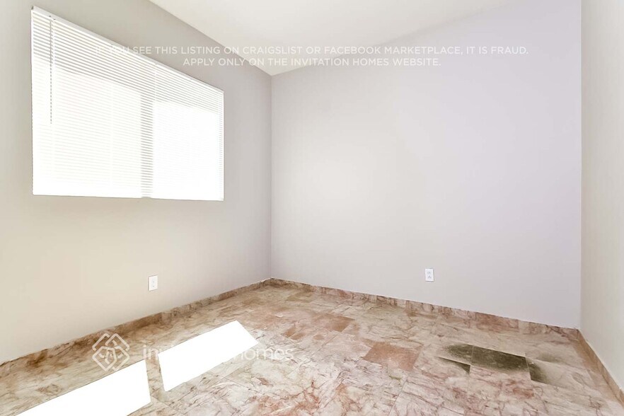 Building Photo - 904 Agave Ave