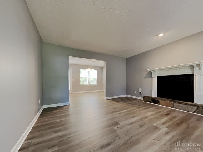 Building Photo - 1372 Inman Ct