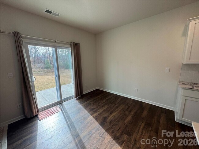 Building Photo - 10749 Adair Wds Dr