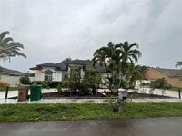 Building Photo - 7400 SW 37 Ct