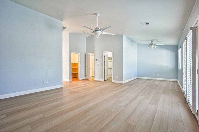 Building Photo - 6025 Egan Crest Dr