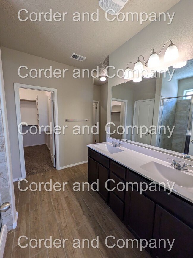 Building Photo - Massive and Naturally Lit 2 Story 4 Bedroo...