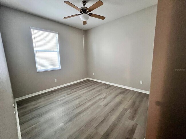 Building Photo - 1449 Paget Cove