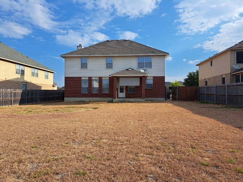 Building Photo - 829 Kachina Loop