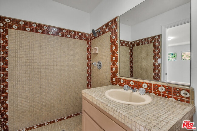 Building Photo - 17606 Camino De Yatasto