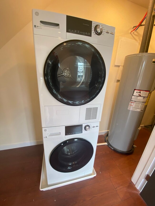 Building Photo - 5501 Master St