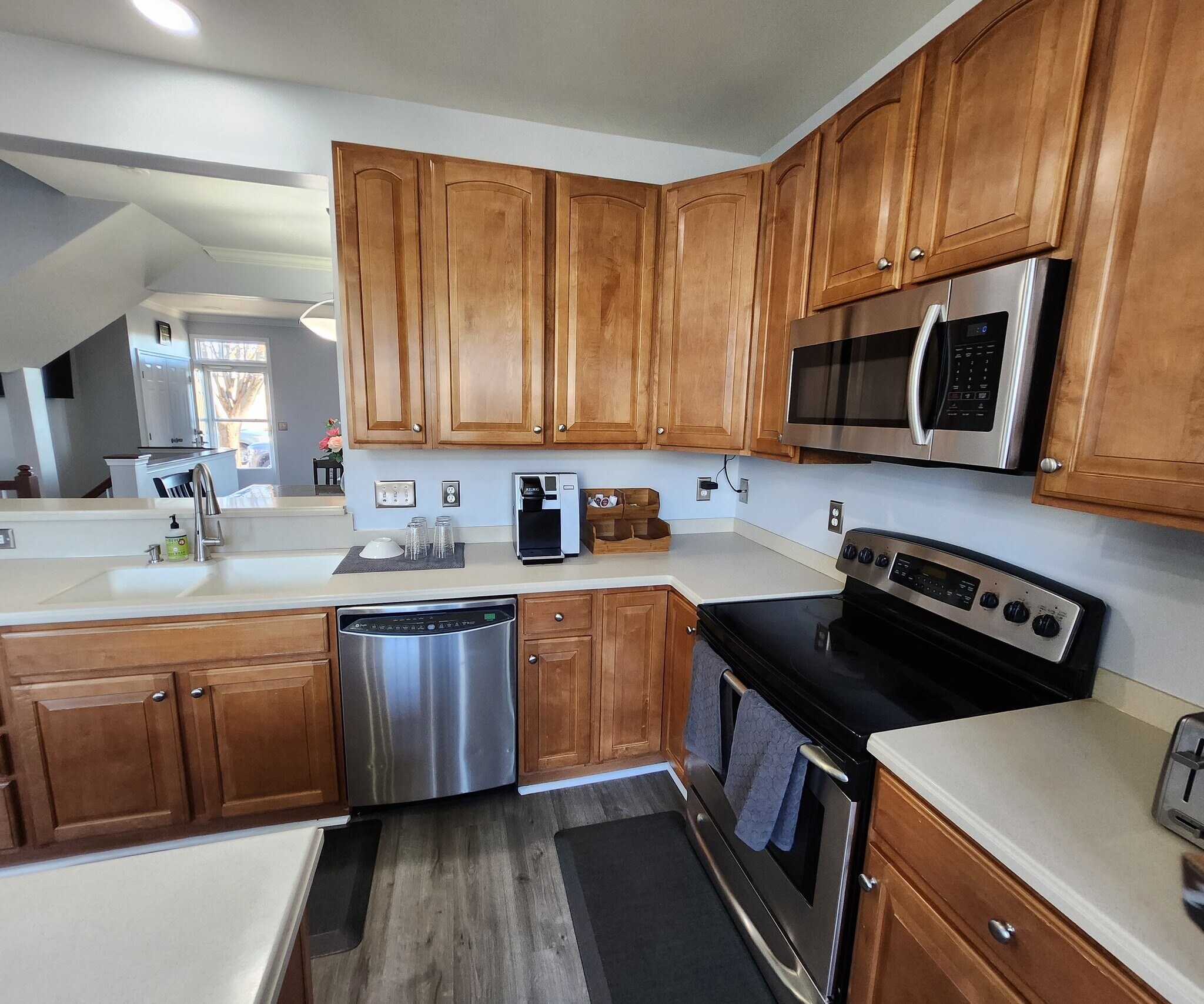 Building Photo - 2068 Lockwood Dr