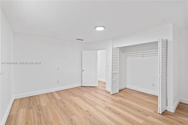 Building Photo - 361 E 39th St