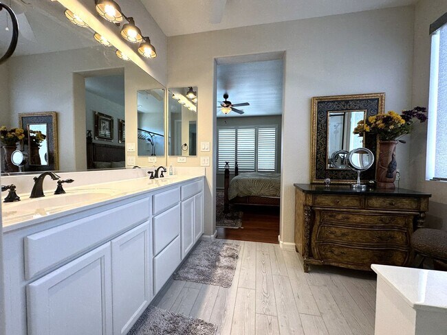 Building Photo - PebbleCreek 2 Bed/2.5 Bath Furnished Home - Resort-Style Living at Its Best!