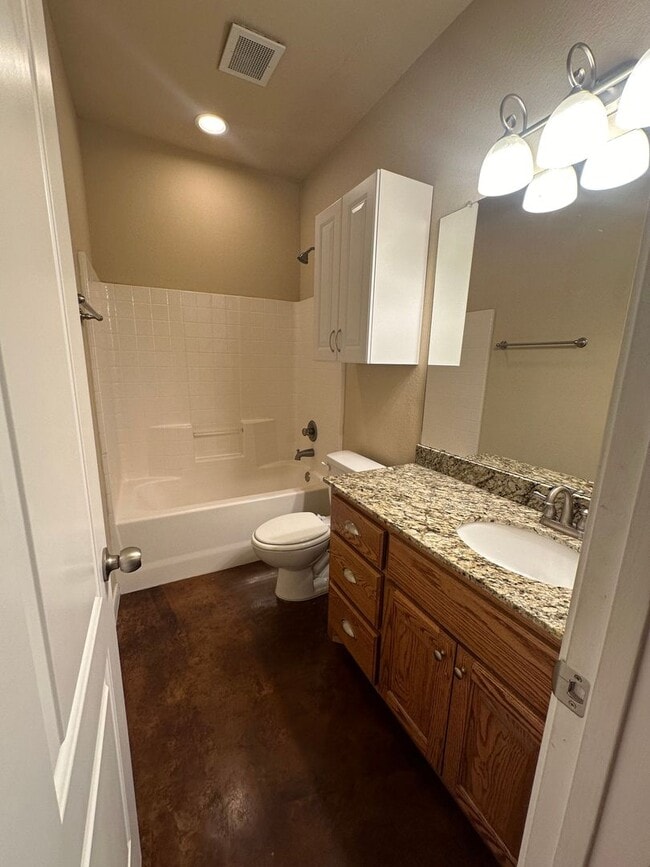 Building Photo - 1418 S 10th St