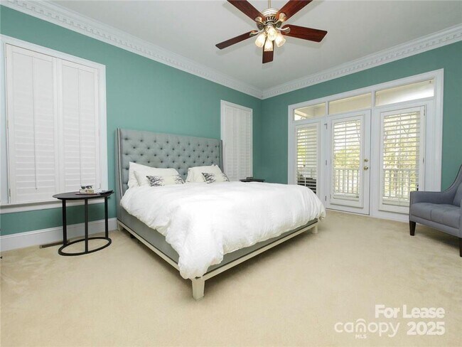 Building Photo - 1025 Spyglass Ln