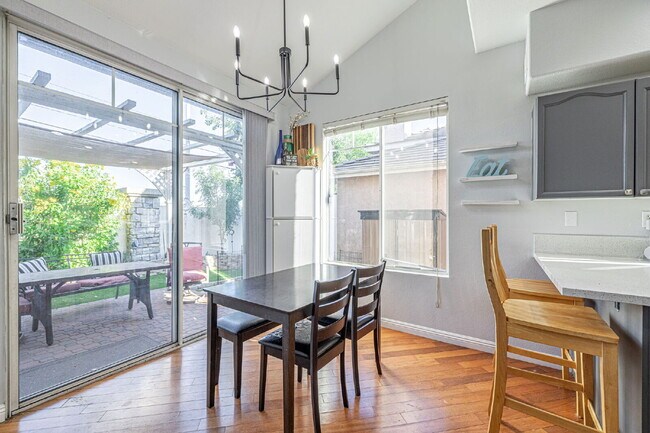 Building Photo - 3 Bedroom Home in The Gated Marigold Tract...