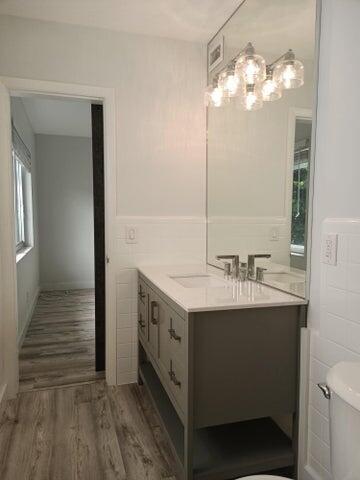 Building Photo - 15 S Palmway