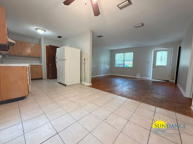 Building Photo - Great 4 Bedroom Home in Fort Walton Beach