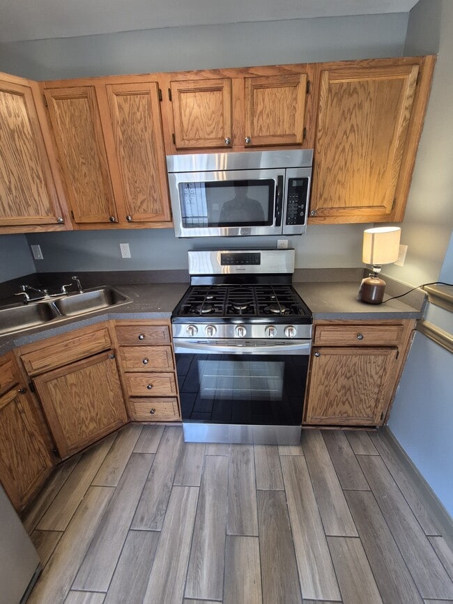 Building Photo - 1616 Gallagher St