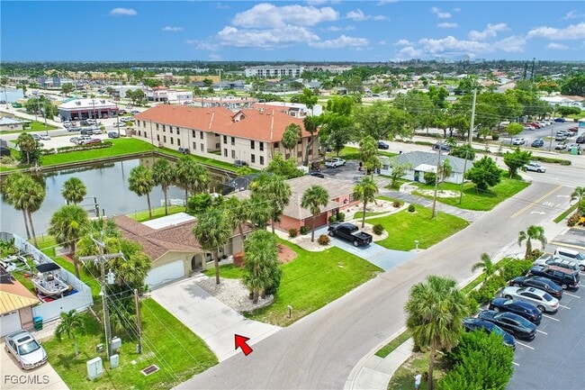 Building Photo - 1519 SE 21st St