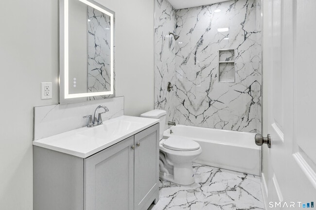 Building Photo - 10-12-12 Perry Hill Rd