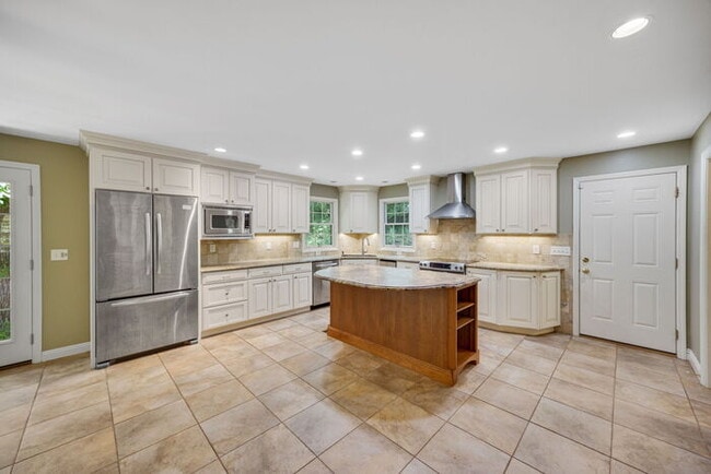 Building Photo - 12819 Huntercreek Rd