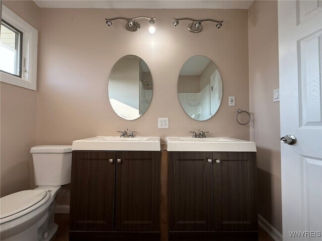 Building Photo - 107 Revere Rd