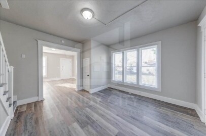 Building Photo - 622 N Mulberry St