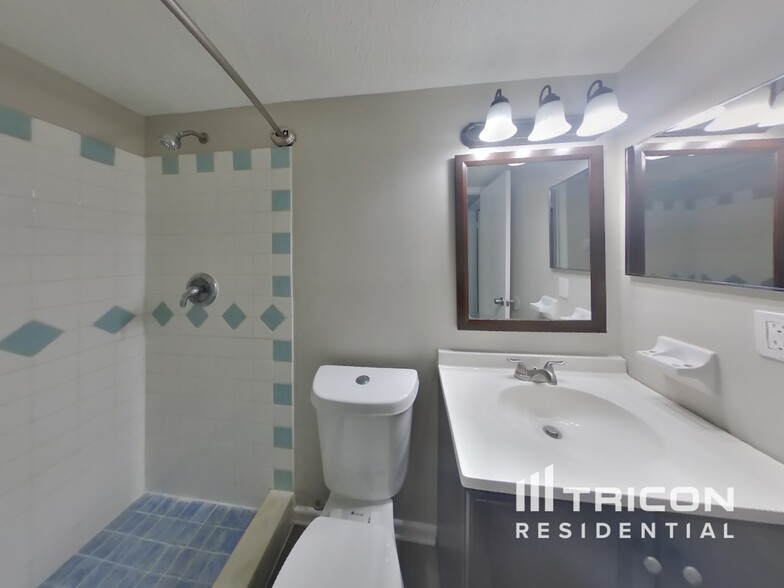 Building Photo - 3119 Sandspur Dr