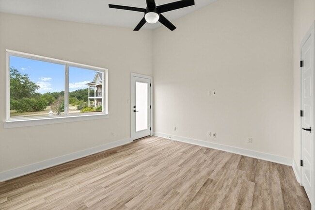 Building Photo - 21201 Portsmouth Cove