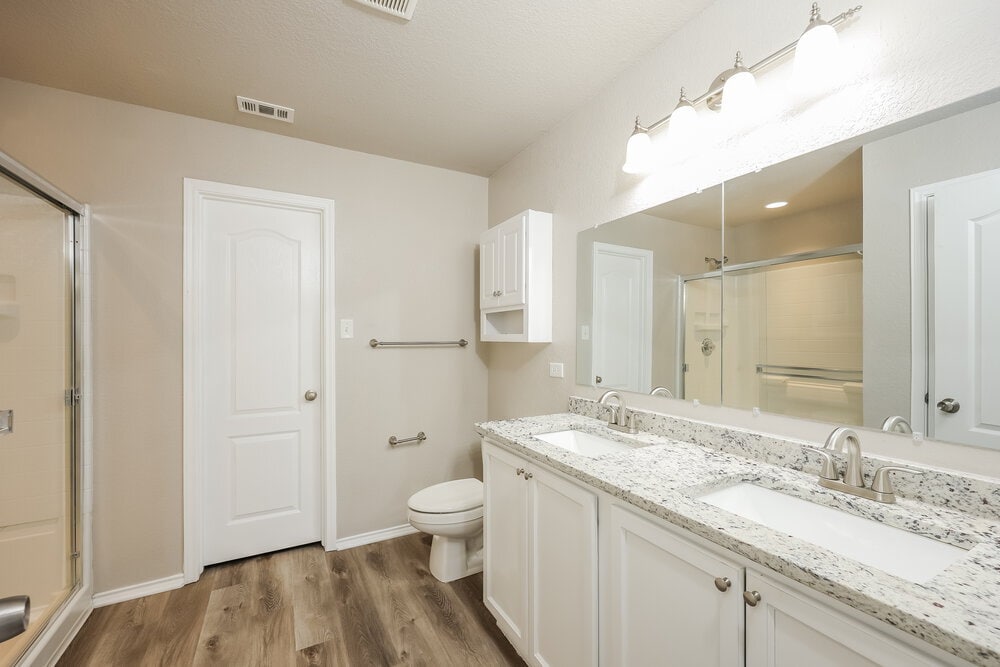 Building Photo - 13510 Sundance Scape